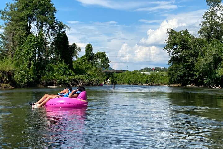 Brevard River Tubing - Photo 1 of 7